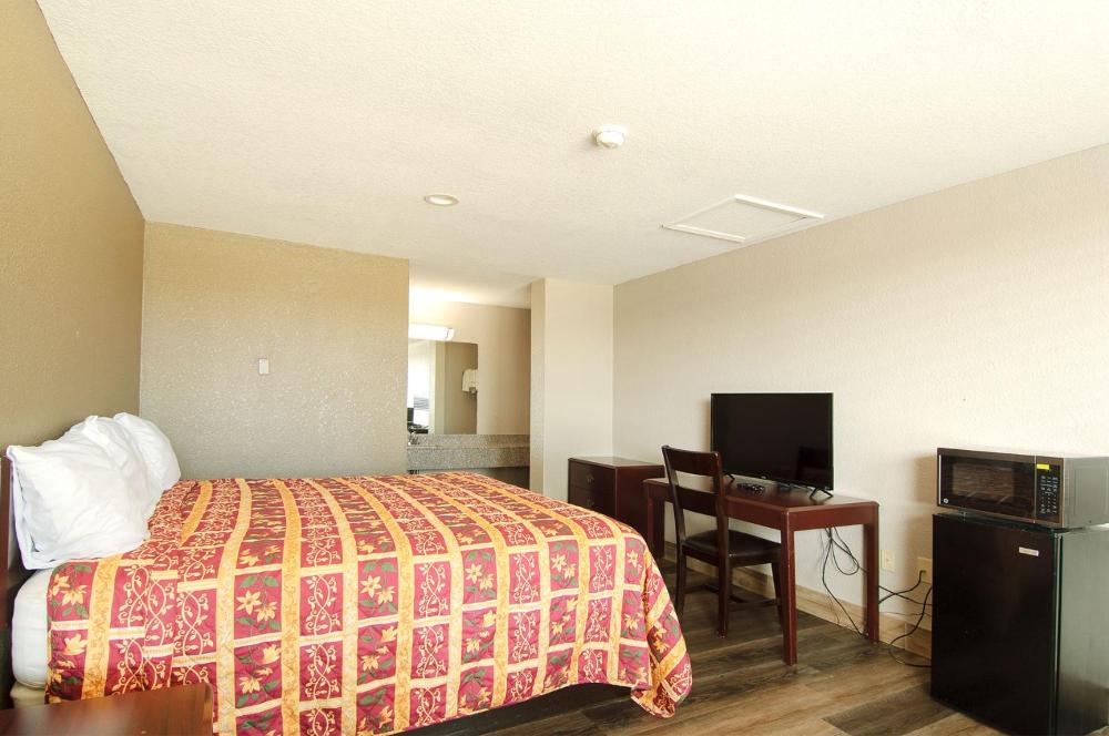 Single Room with Bathroom interior